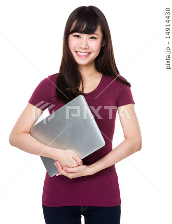 Asian woman hold with laptop 14914430