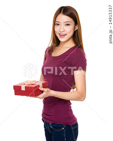 Woman hold with gift box Woman hold with gift box 14915337