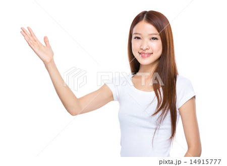 Woman with open hand palm 14915777