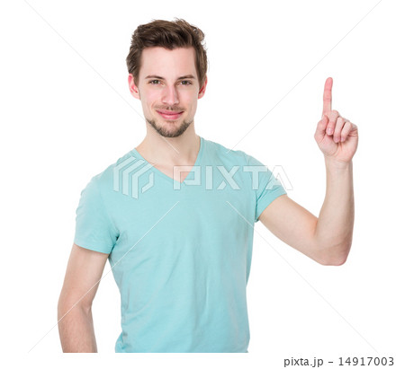Young man with finger point up 14917003
