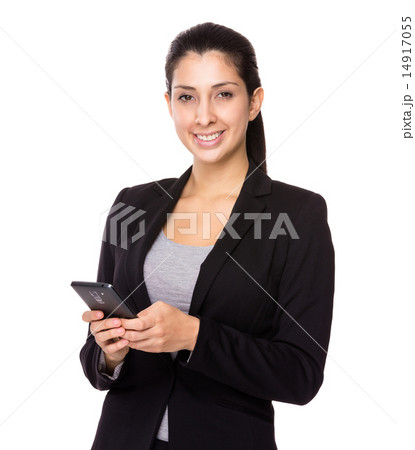 Businesswoman use cellphone 14917055