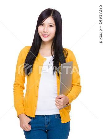 Woman hold with laptop 14917235
