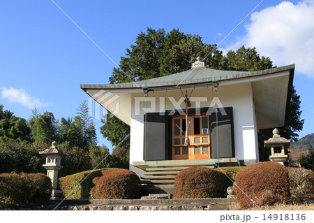 滋賀県大津市にある「盛安寺(1月1日のご開帳)」 滋賀県大津市にある「盛安寺(1月1日のご開帳)」 14918136