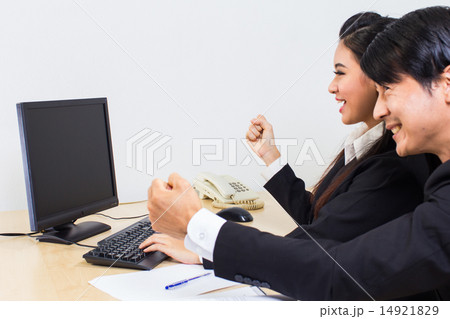 Boss and employee happy Boss and employee happy 14921829