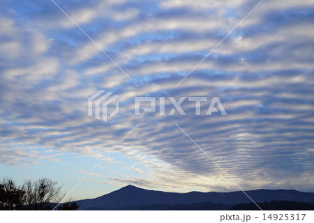 雲 雲 14925317