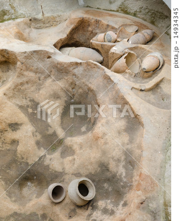 奴国の丘歴史公園履屋の甕棺墓 奴国の丘歴史公園履屋の甕棺墓 14934345