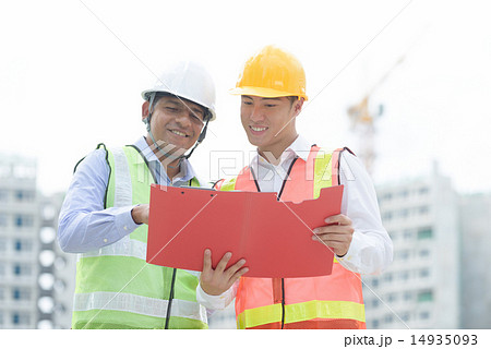 Construction worker at site Construction worker at site 14935093