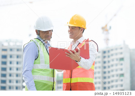 Construction worker at site Construction worker at site 14935123