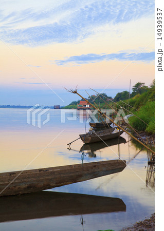 Fishing boats in the Mekong River 14939537