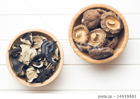 jelly ear and shiitake mushrooms 14939883