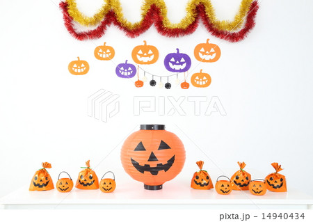 ハロウィンの飾り付け 14940434