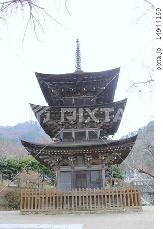 前山寺　三重塔 14944169