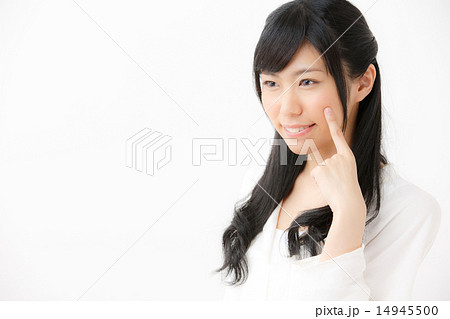 スキンケア・若い女性 14945500
