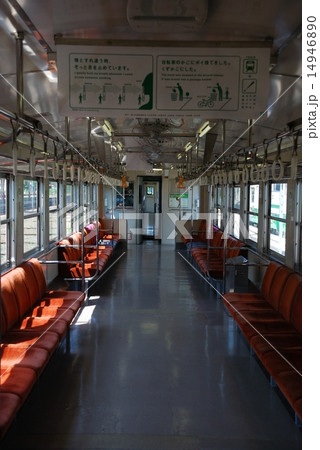 人がいない車内 14946890