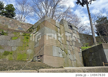 金沢城玉泉院丸庭園「色紙短冊積石垣」 金沢城玉泉院丸庭園「色紙短冊積石垣」 14947630