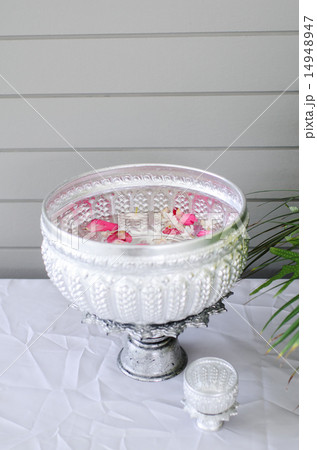 Thai garland Flowers and Water with jasmine 14948947