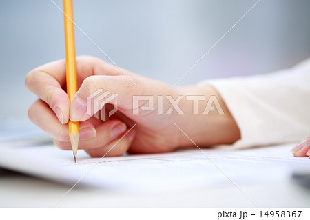 Female hand writing, close up 14958367