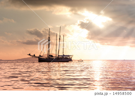 Recreational Yacht at the Indian Ocean 14958500
