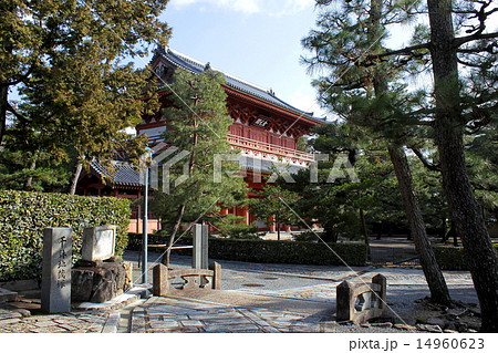 京都 大徳寺 金毛閣の写真素材