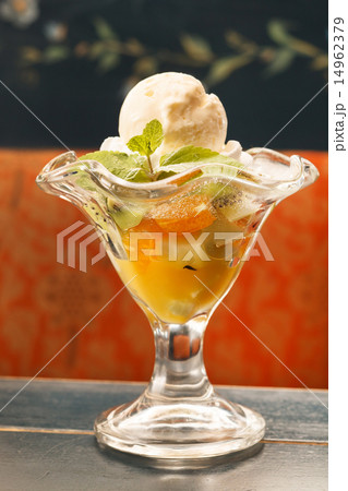 ice cream with fruits ice cream with fruits 14962379