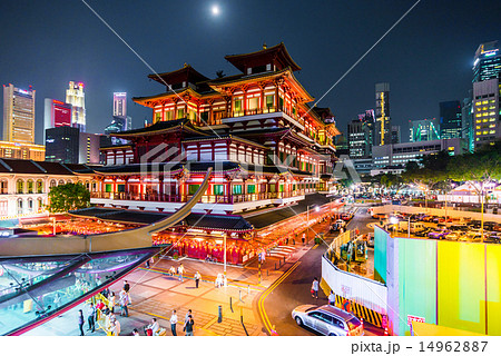 Buddha's Relic Tooth Temple in Singapore Chinatown 14962887