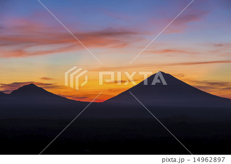 Volcano Agung 14962897