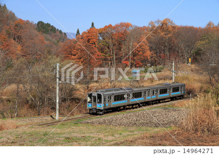 大糸線の秋 14964271