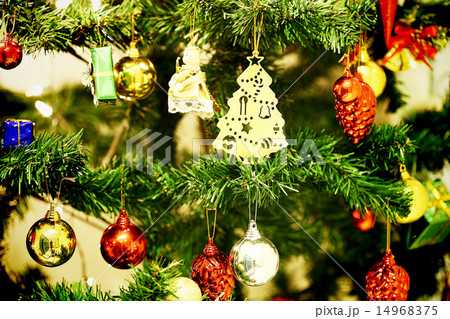 The Decorate on Christmas Tree celebration  14968375