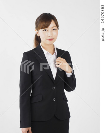 スーツを着た女性 スーツを着た女性 14970363