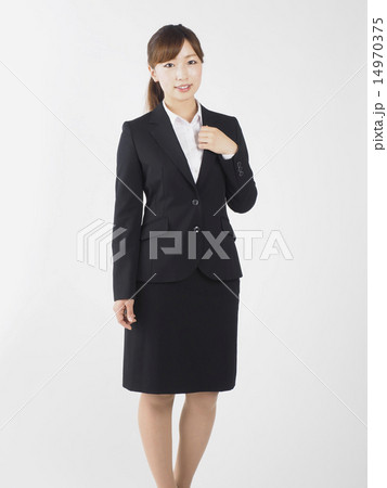 スーツを着た女性 スーツを着た女性 14970375
