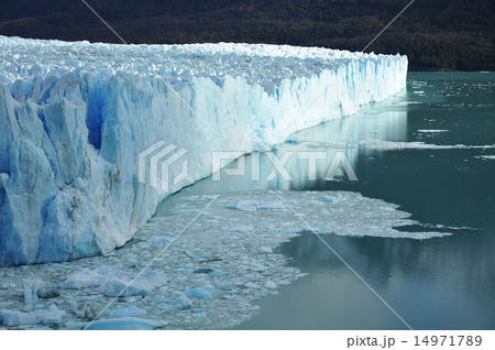 アルゼンチン　エル・カラファテ　ペリトモレノ氷河 14971789