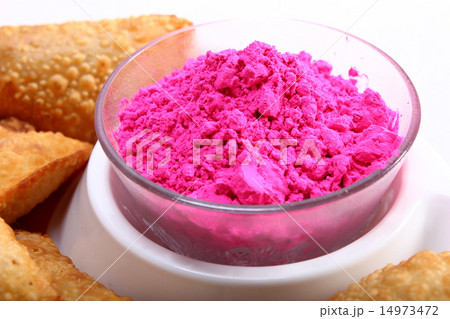 holi color with gujiya 14973472
