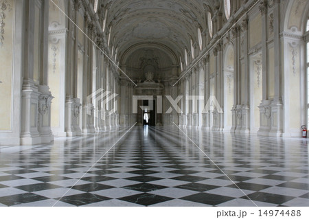 Marble hall 14974488