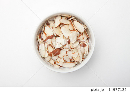 スライスアーモンド 14977125