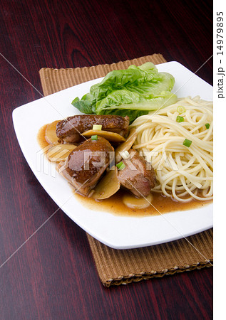 Duck noodle food. asia food 14979895