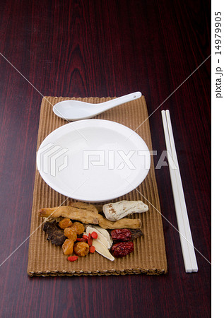 chinese herbal medicine on the background chinese herbal medicine on the background 14979905