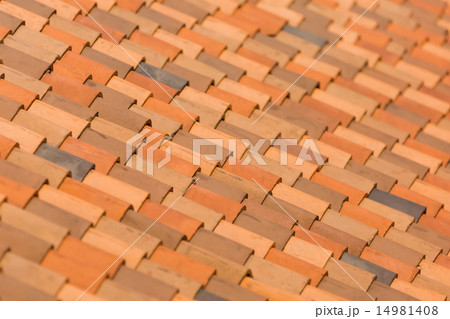オレンジの屋根瓦の写真素材