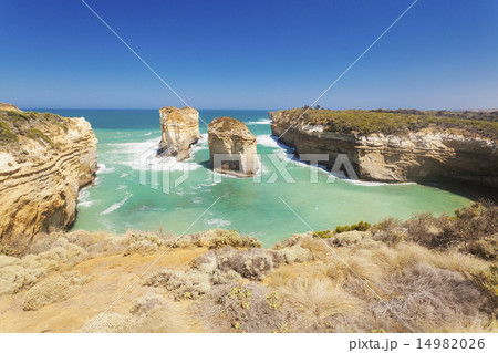 Rock stacks in the Twelve Apostles area 14982026