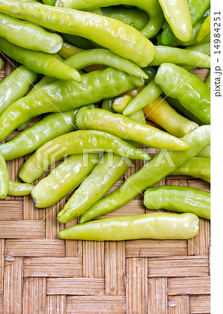 pile of green thai goat pepper 14984251