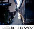 鞆の浦の白壁の路地 14988572