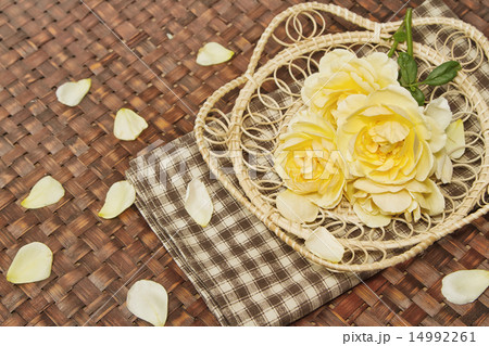 Rose flowers decorate on wooden surface. 14992261