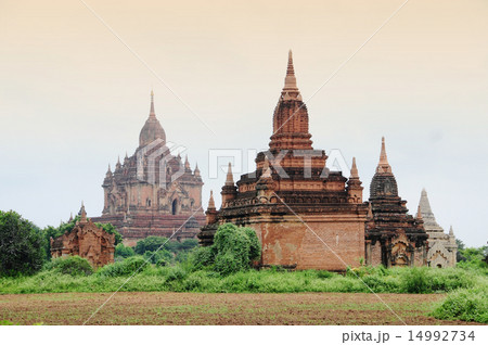 Ancient Temples in Bagan 14992734