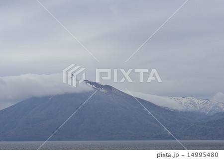 雨雲と風不死岳/北海道 千歳市 雨雲と風不死岳/北海道 千歳市 14995480