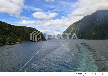 トンプソン・サウンド 14998046