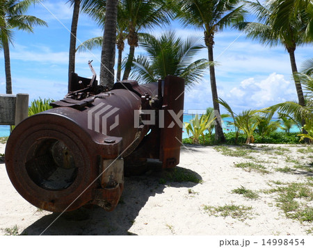 大砲と青空 14998454