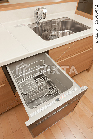 システムキッチンの食器洗浄機 15000042