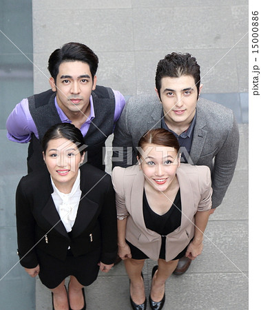 Man and woman look up Man and woman look up 15000886
