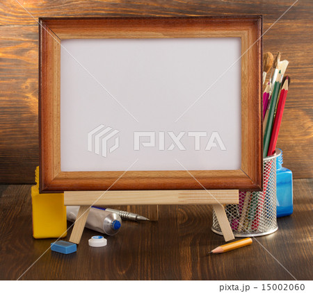 picture frame and paints on wood 15002060