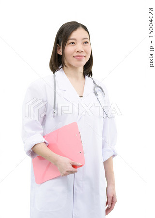 若い女医さんの白バックイメージ 若い女医さんの白バックイメージ 15004028