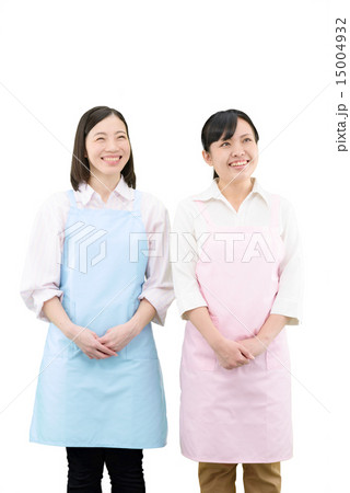 若い女性介護ヘルパ−2人の白バックイメージ 15004932
